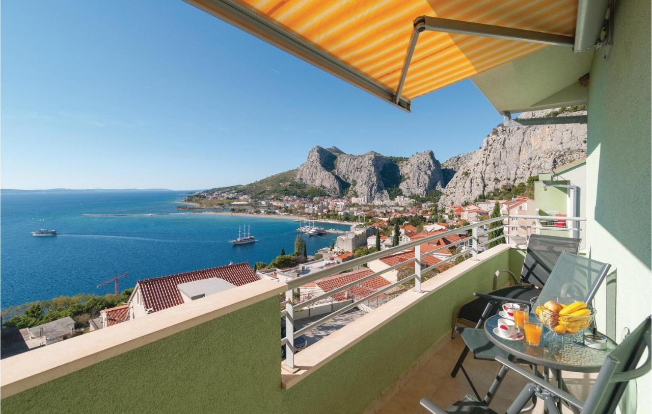 Nice Apartment In Omis With House Sea View Екстериор снимка