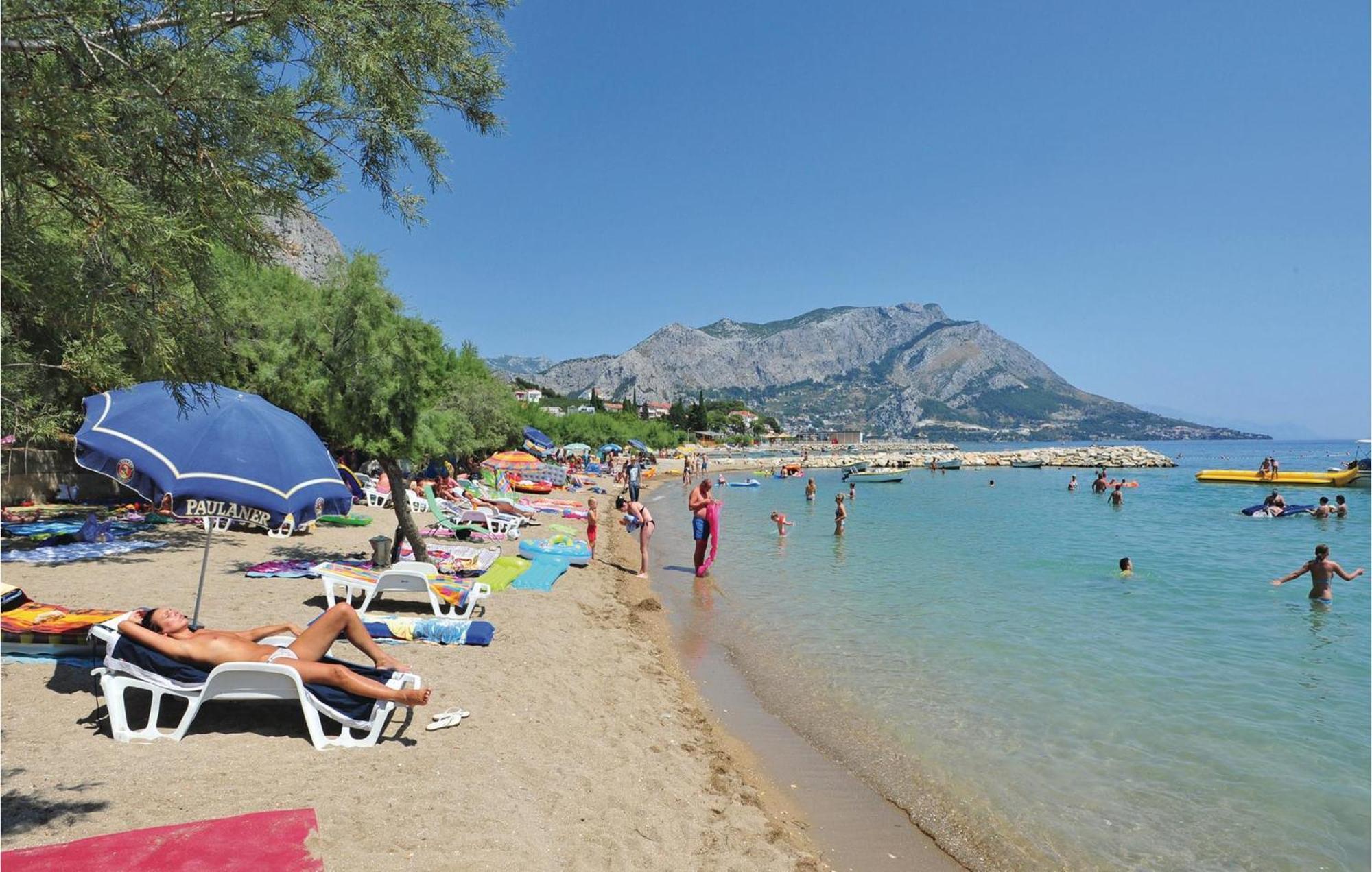 Nice Apartment In Omis With House Sea View Екстериор снимка